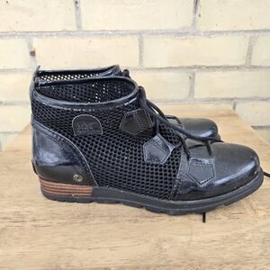 Sorel Major Lace-up Shot Boots